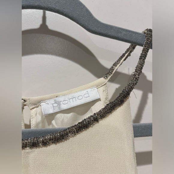 Dress - Picture 5 of 10